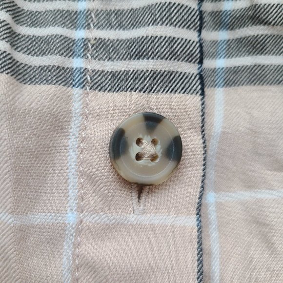 Divided H&M Women's Plaid Button-Up Shirt - Picture 6 of 10